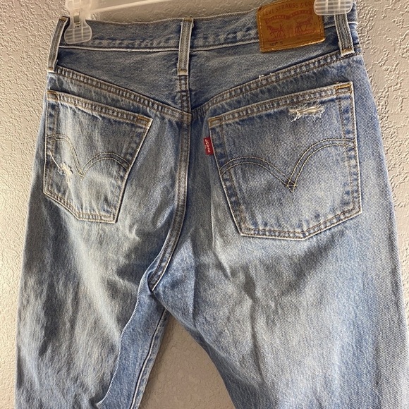 Levi’s 501 Skinny Slim Straight High Rise Jeans - Picture 10 of 13